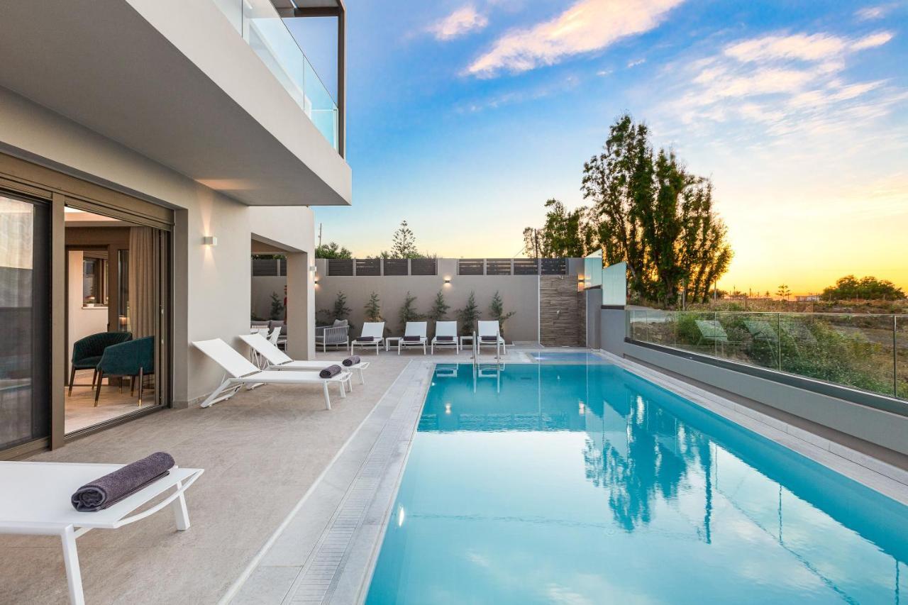 Lagoon Seaside Villa, Sumptuous Retreat,By Thinkvilla Πάνορμος Εξωτερικό φωτογραφία