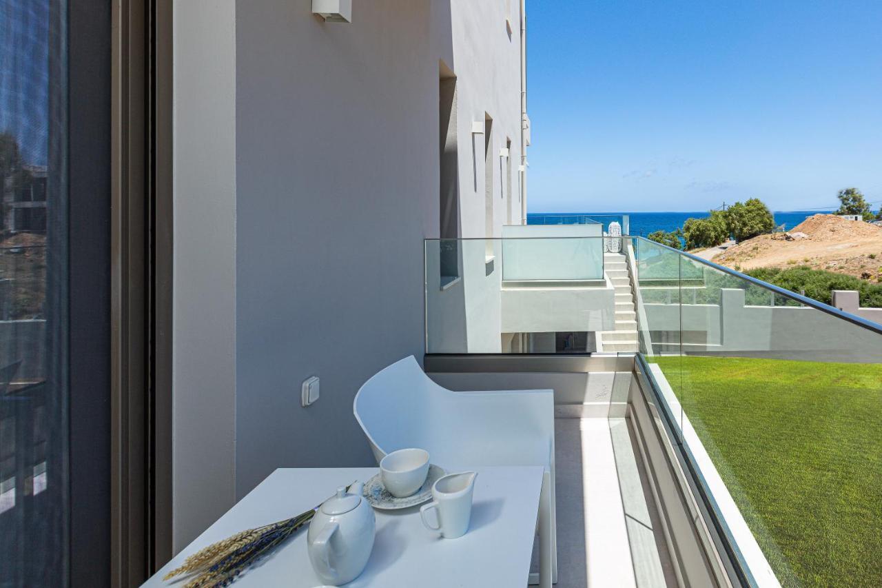 Lagoon Seaside Villa, Sumptuous Retreat,By Thinkvilla Πάνορμος Εξωτερικό φωτογραφία